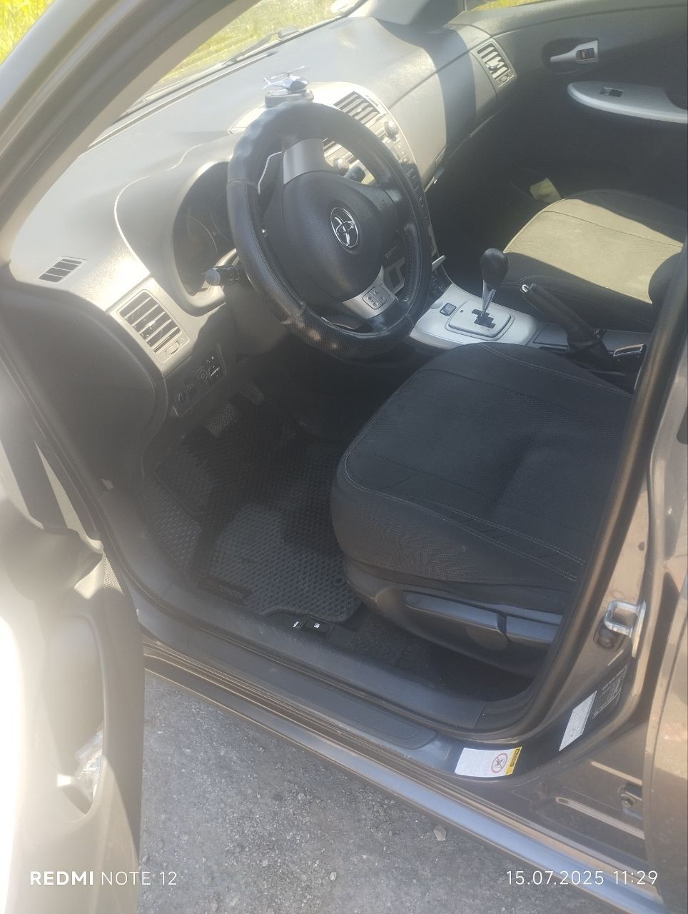 Toyota Corolla E150 1.6 / Газ-Бензин / Робот