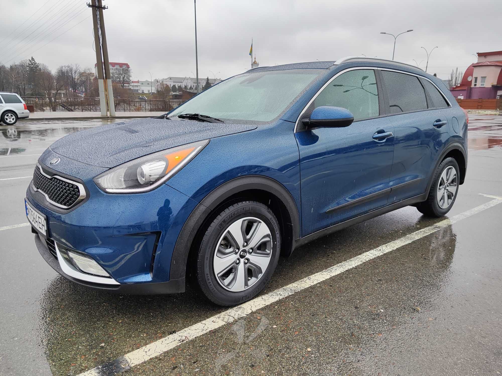 Kia Niro Hybrid 2019 Blue