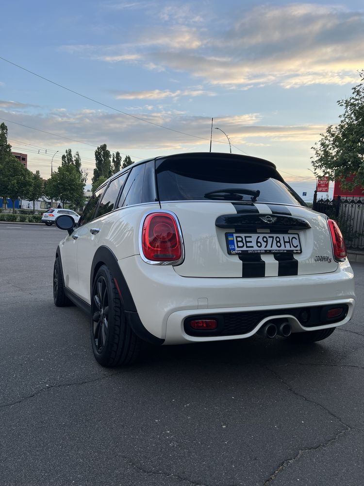 MINI Cooper F55S