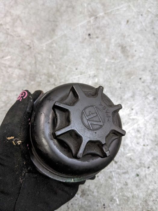 Opel Frontera A 2.0 8V Zbiornik Zbiorniczek Płynu Wspomagania