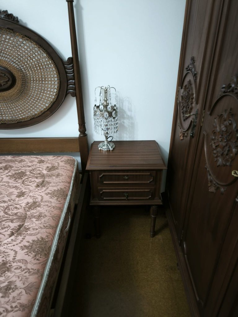 Conjunto Quarto Estilo Antigo