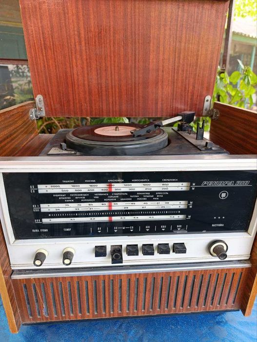 Радіола Рекорд 310