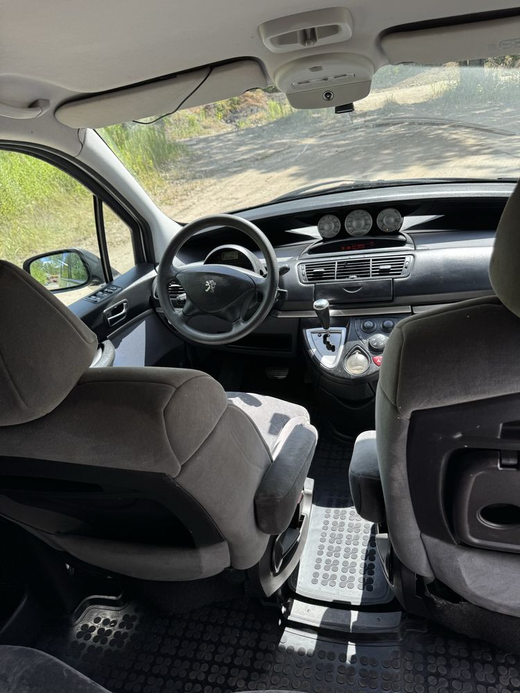 Peugot 807 7 Osobowy Automat Benzyna mocno do inwestowany