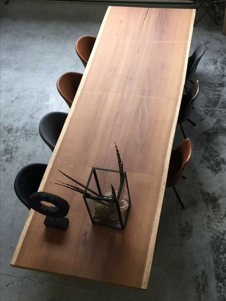 Mesa de jantar em madeira maciça.Carvalho,Nogueira Americana.Solid woo