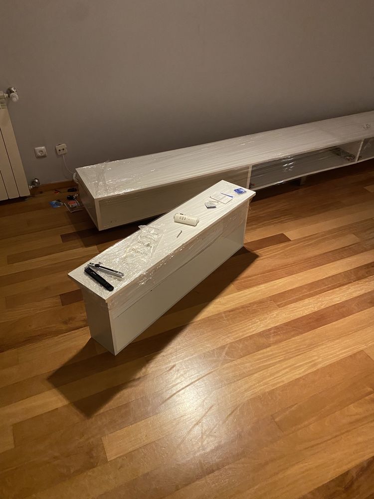 Móvel Branco de Sala em MDF com Gavetas