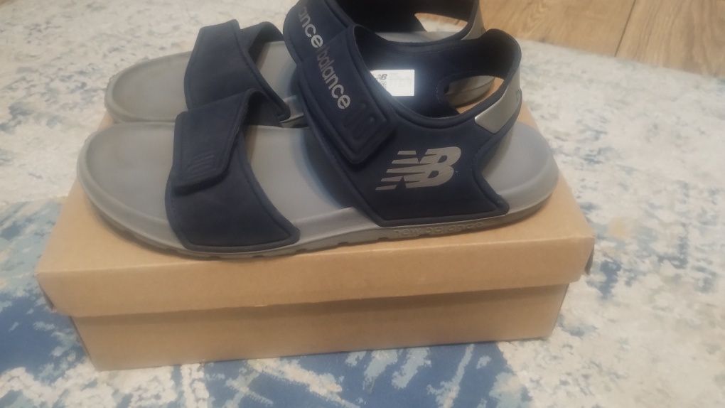 Sandały New Balance r.39,5