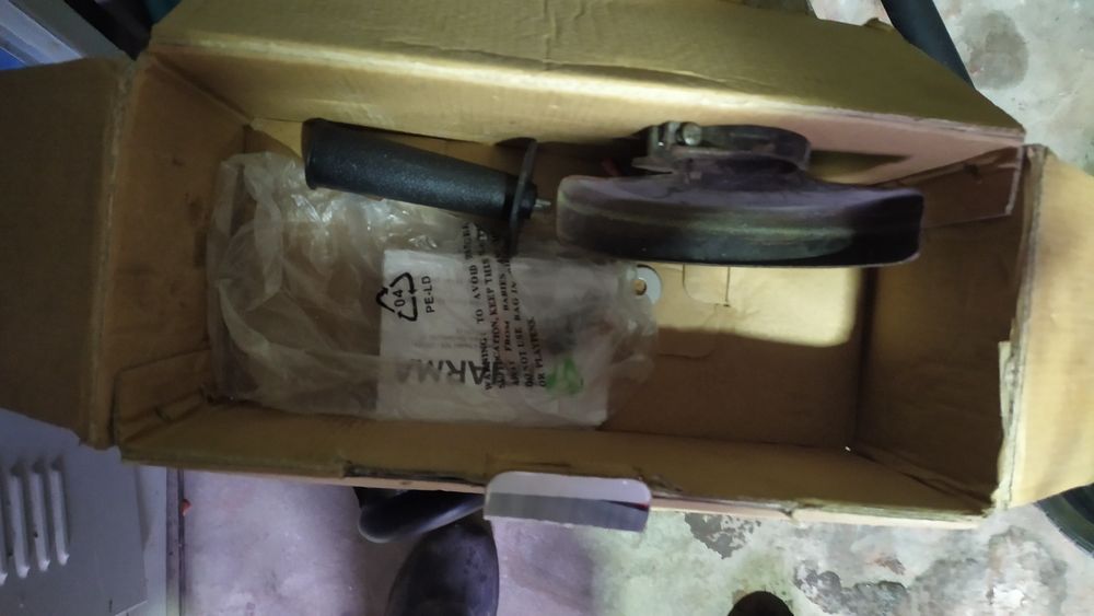 Продам болгарку  Б/у в робочому стані