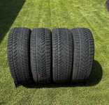 Opony zimowe Goodyear SUV Ultragrip 235/55/R18 - gratis stojak