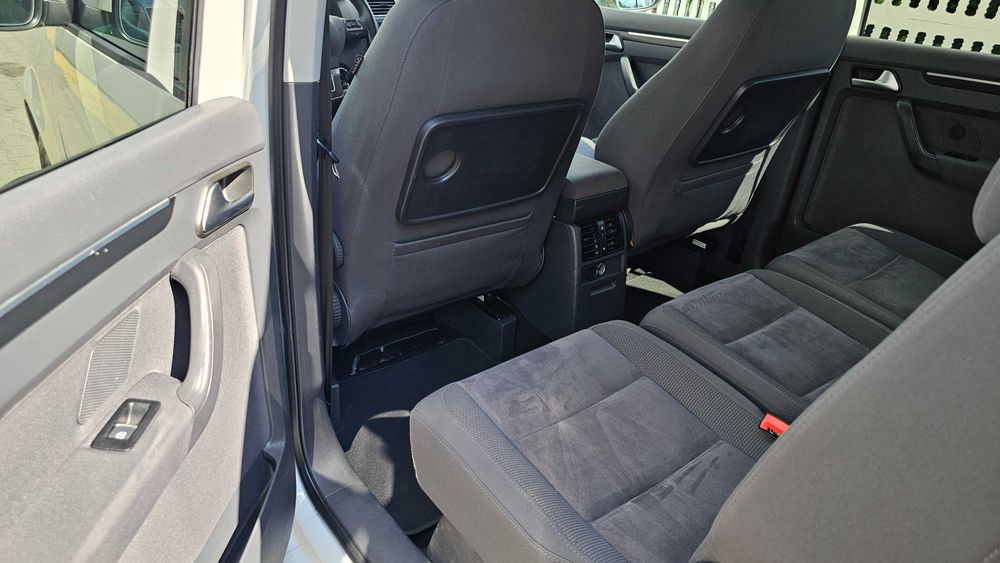 Skoda Octavia 1.6 TDI DSG Ambiente Radar Climatronic ACC Kamera PDC