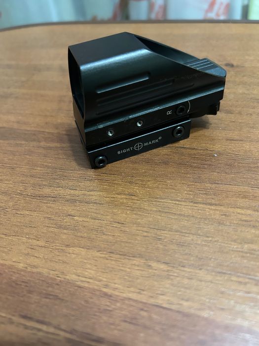 Каліматорний приціл SIGHT MARK