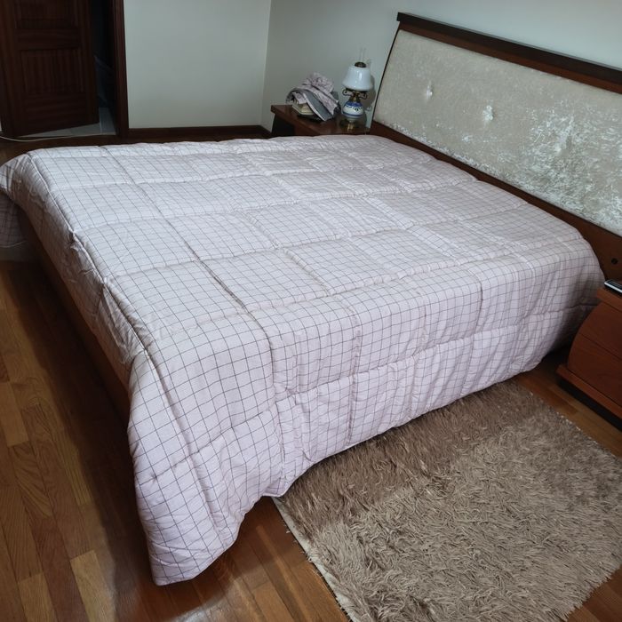 Edredão Icelands cor-de-rosa de inverno (250/270) como novo.