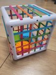 Kostka sensoryczna Brain Toys sorter