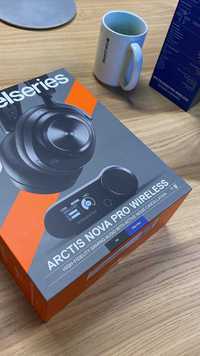 Auscultadores Gaming True Wireless Steelseries Arctis Nova Pro - Preto