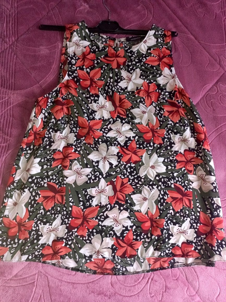 Camisa às flores