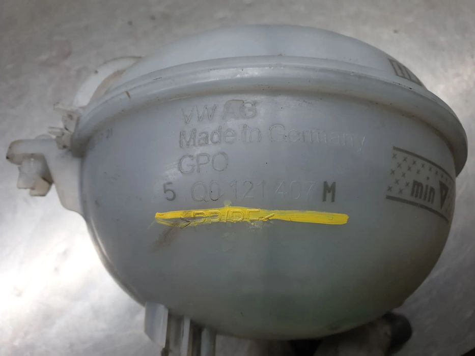 Reservatório / depósito da água / líquido de refrigeração AUDI A3 (8V1