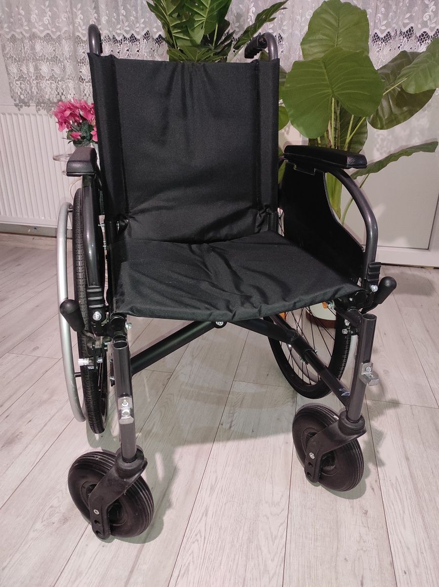 Wózek inwalidzki Wermeiren  D 200 Nowy