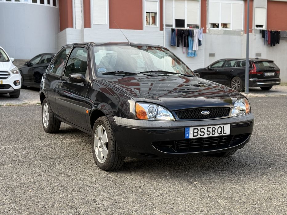 Ford Fiesta 1.3 Endura C/AC Apenas 94mil kms.