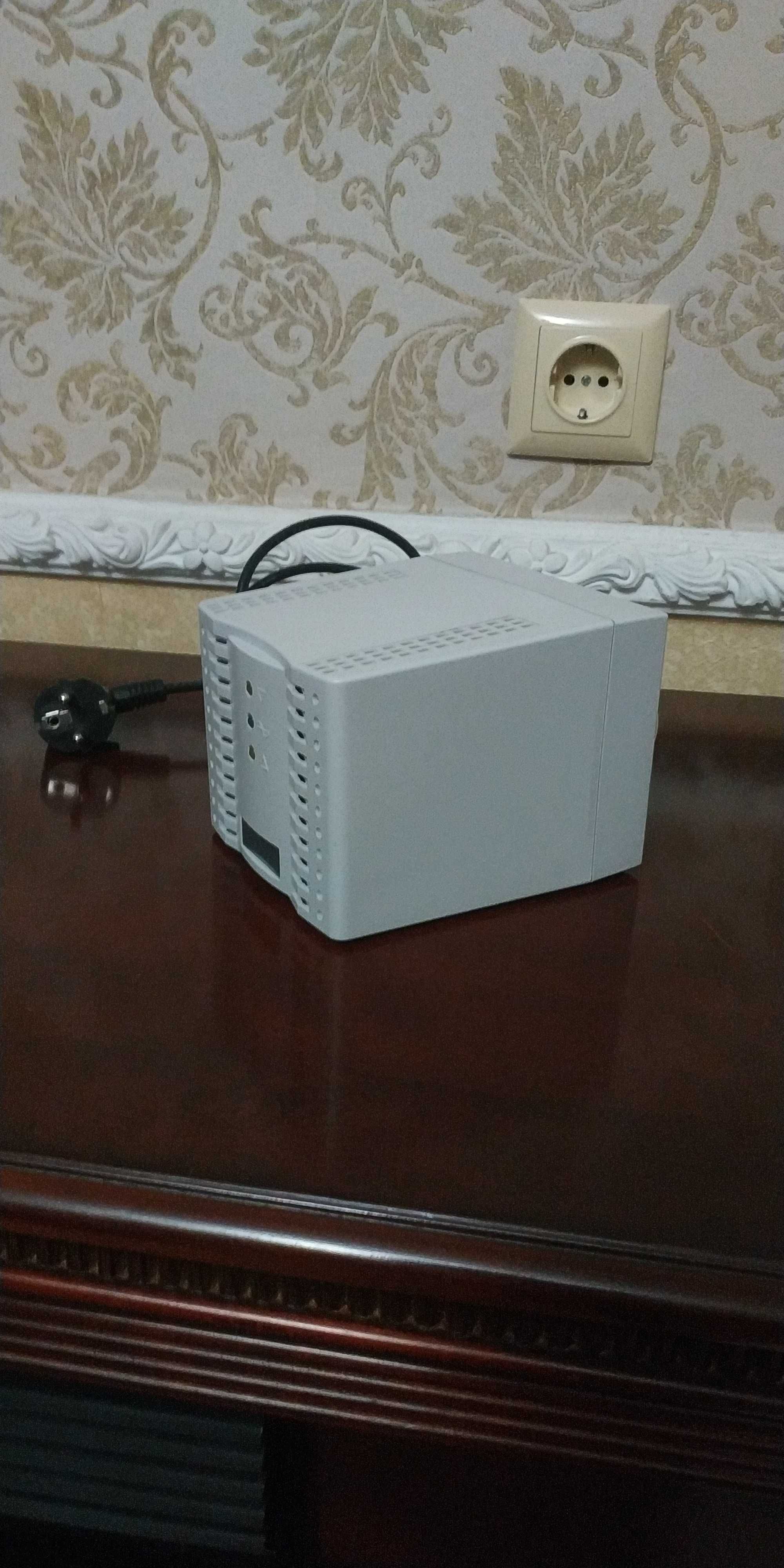 Стабилизатор напряжения PCM TCA-600