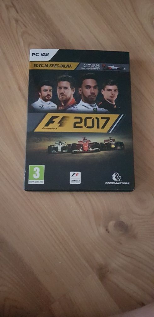 F1 2017 pudełko z płytą jak nowe