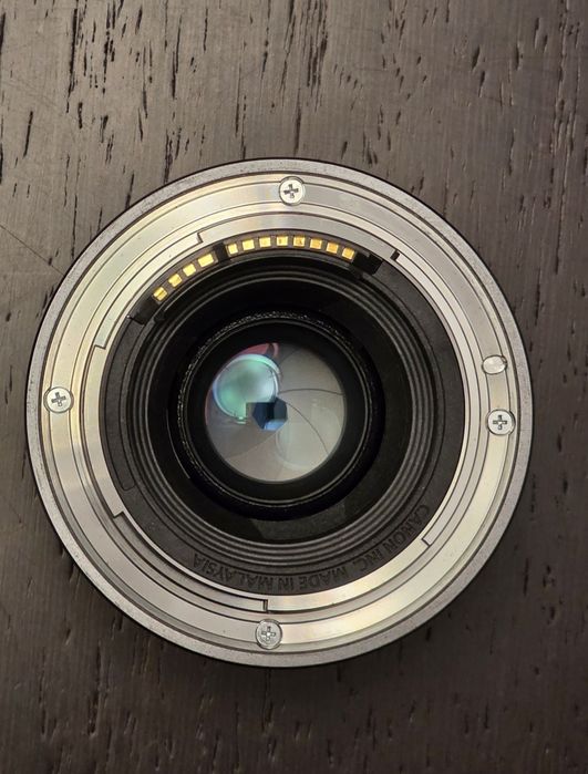 Lente Canon RF 50 1.8 STM excelente com caixa