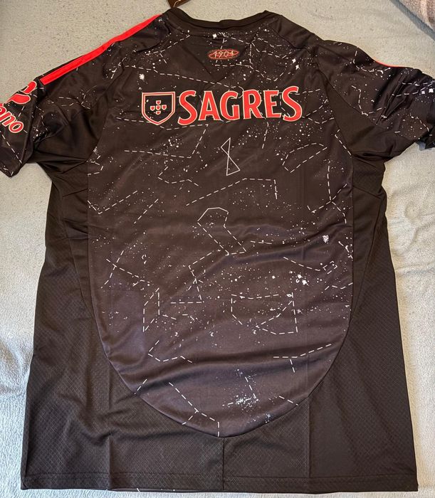 Camisola oficial Benfica