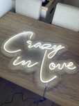 Napis neonowy Crazy in Love Na ślub wesele