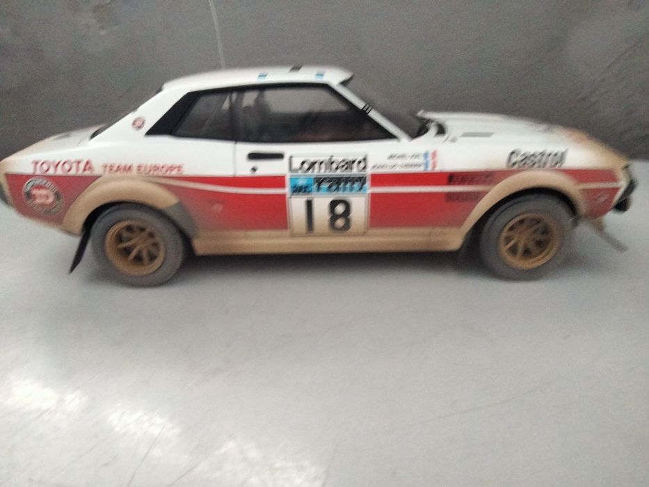 Miniaturas de carros 1.18