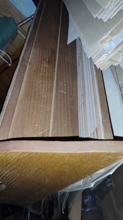 Вішак для одягу. Вешалка.