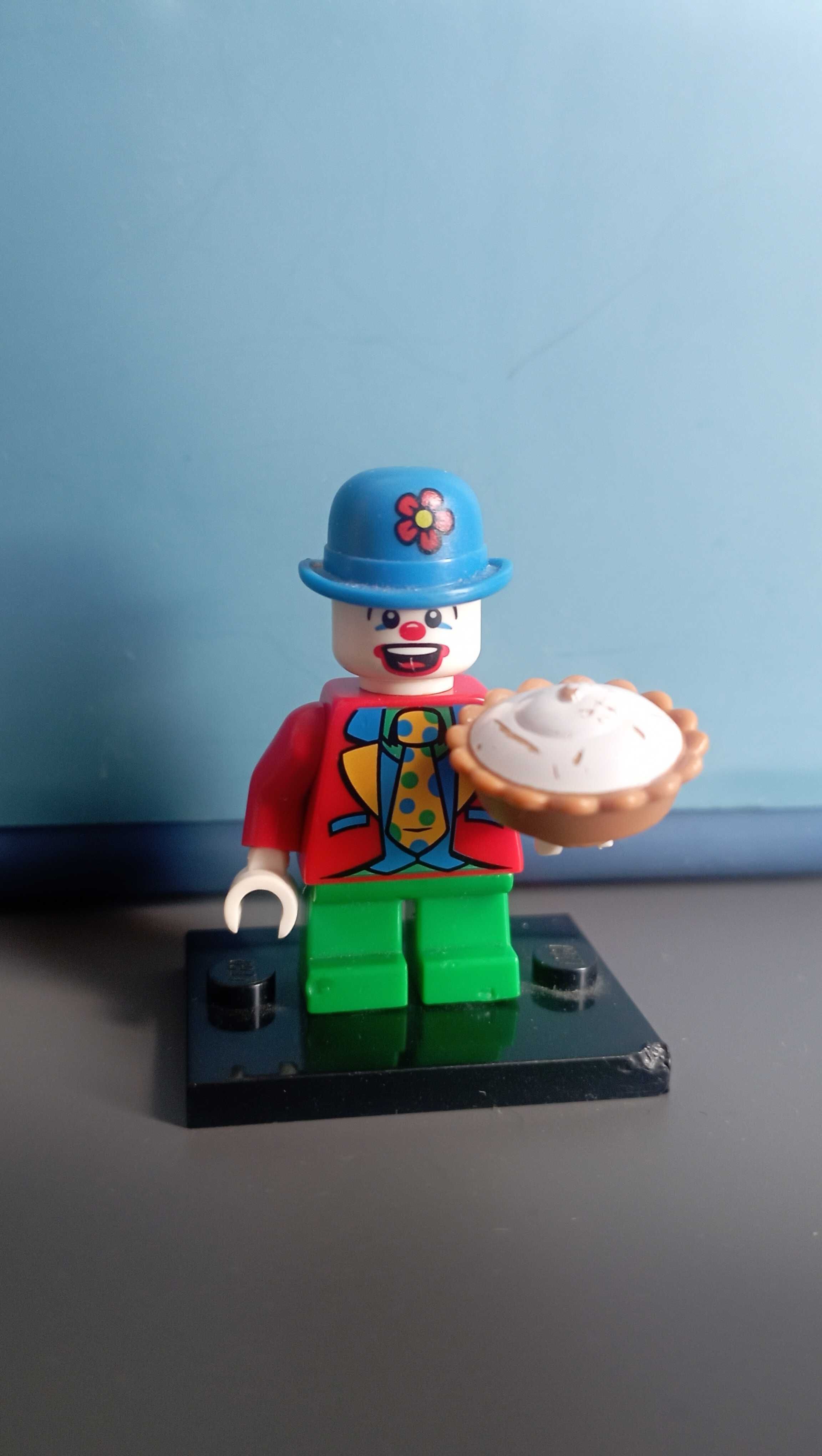 Lego minifigurka mały klaun z serii 5