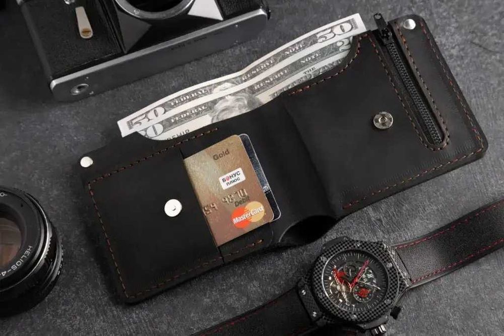 Чоловічий гаманець з натуральної шкіри з монетницею Hudson BLK чорний