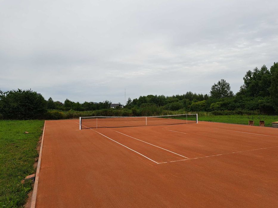 Mączka ceglana na korty tenisowe, bieżnie i inne obiekty sportowe.