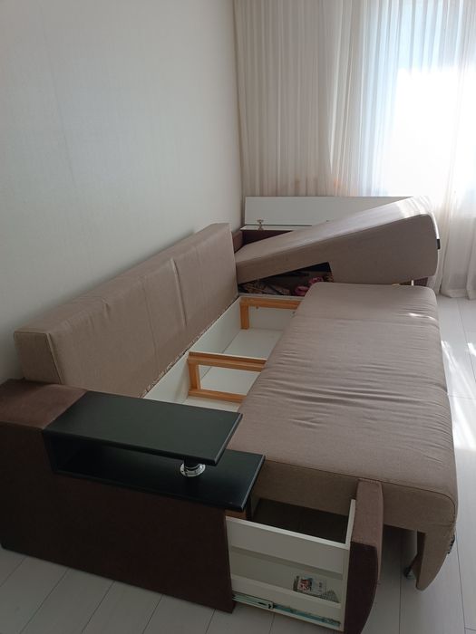 Кутовий диван, великий розмір