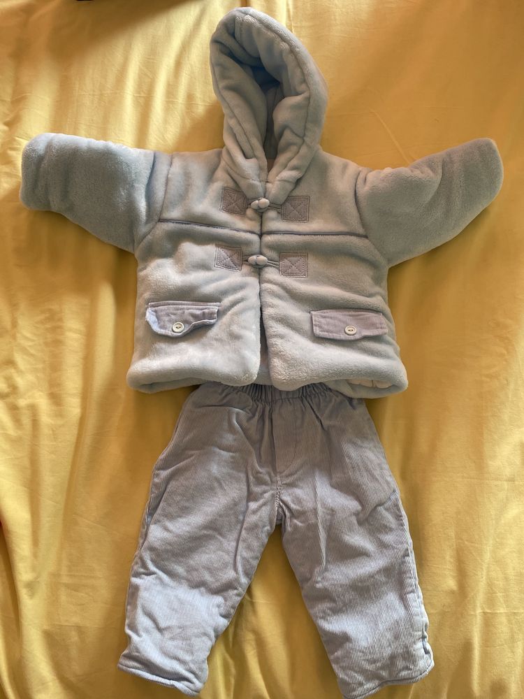 Conjunto casaco e calças quentes