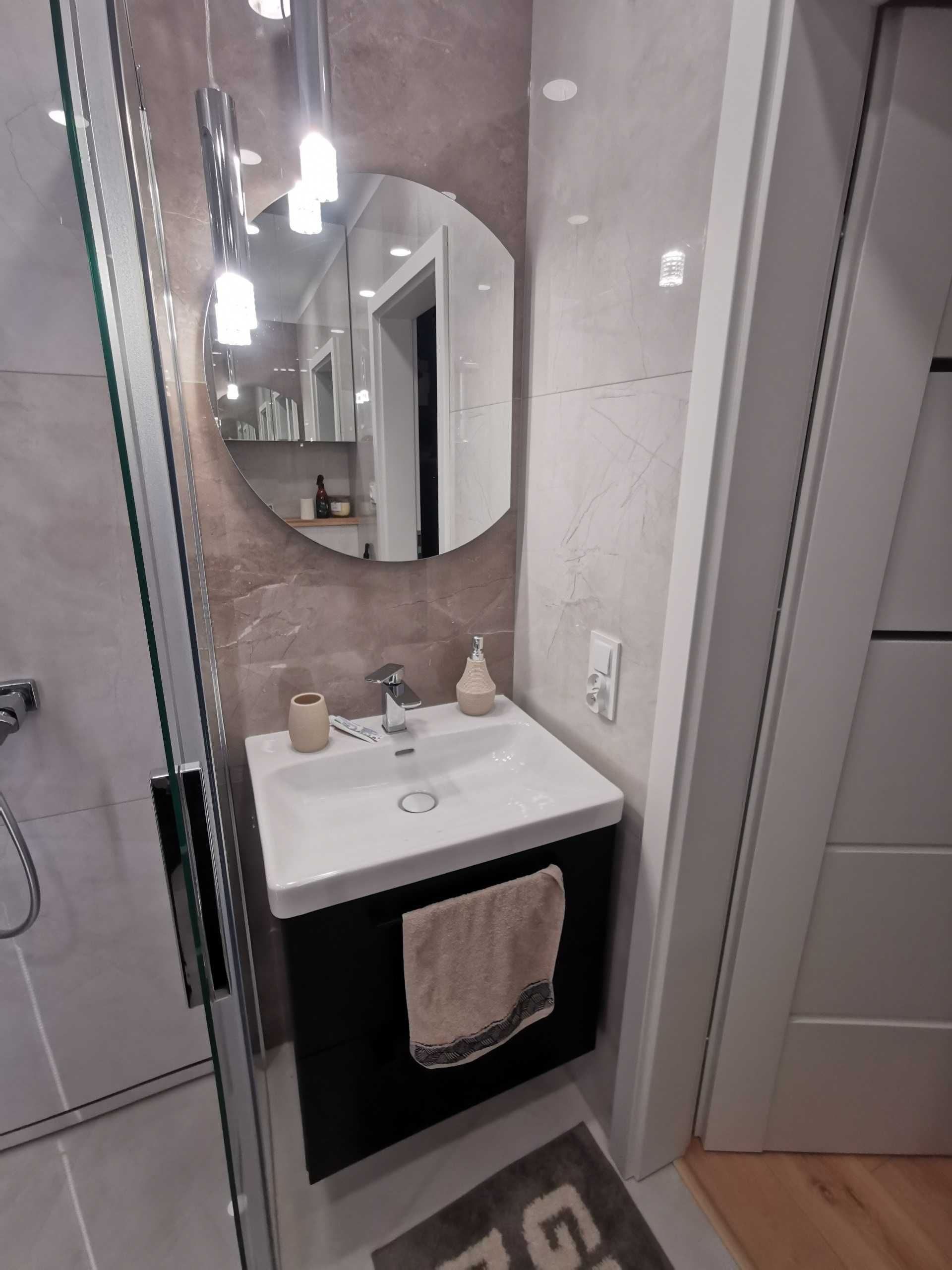 Apartament Jelenia Góra. Zwiedzanie Karkonoszy i wypoczynek, parking