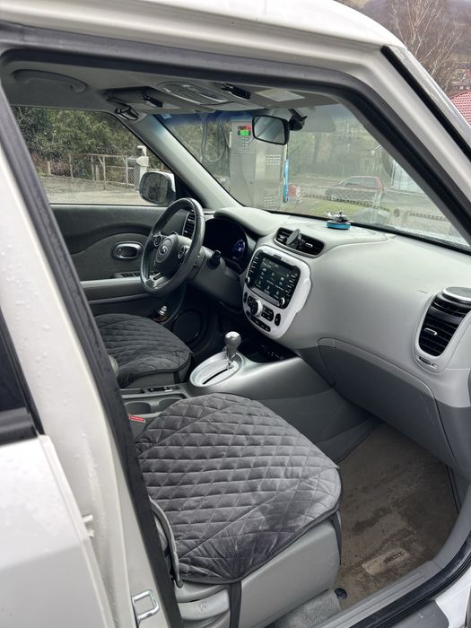 KIA Soul EV 2015 року