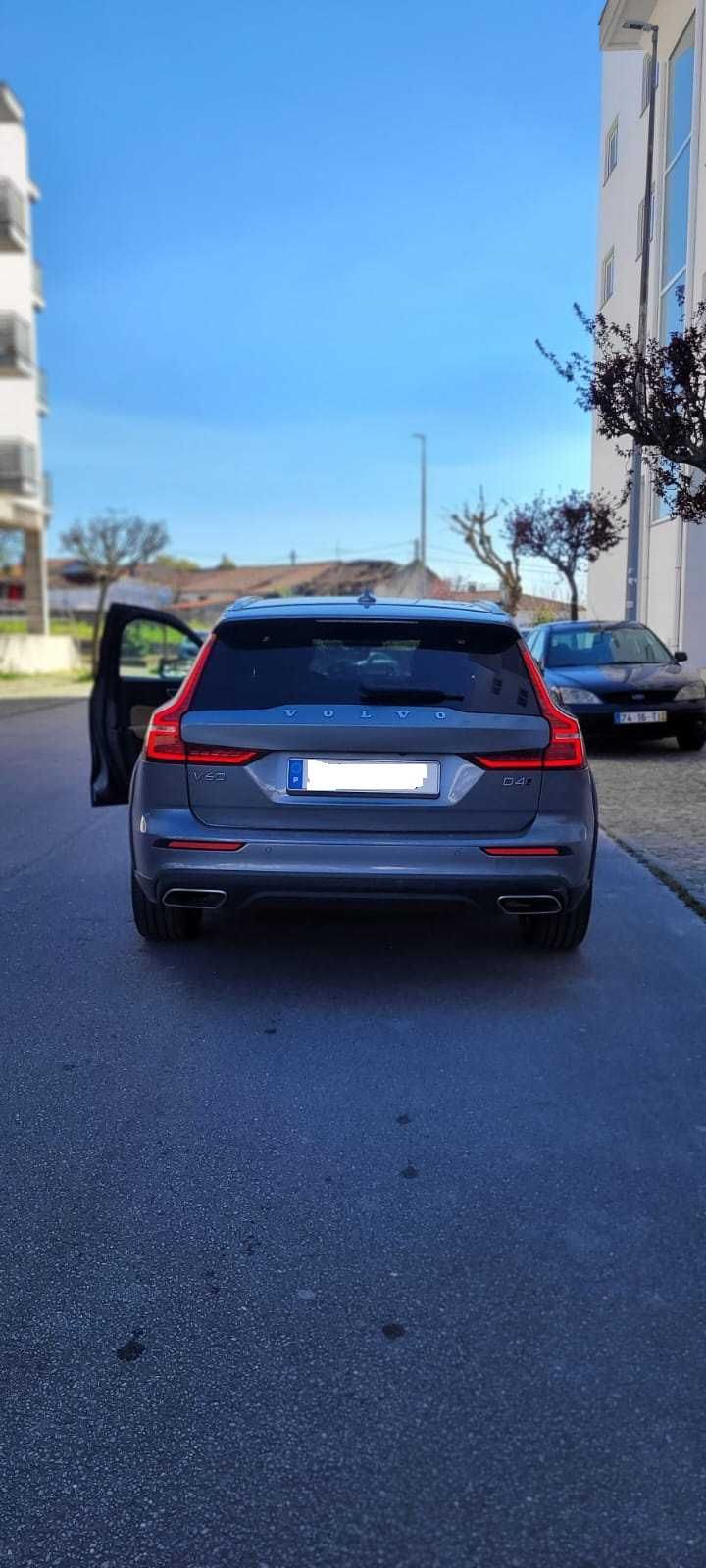 Volvo V60 Cross Country D4D