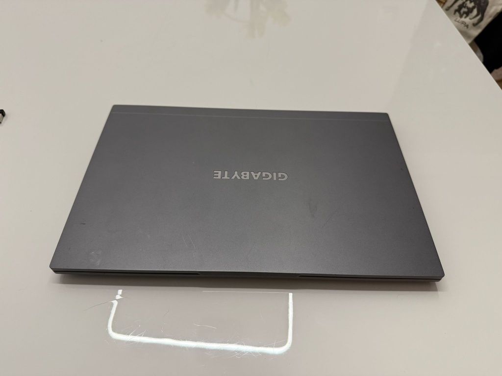 Laptop Gigabyte U4 i5-1155G7/16GB/512GB/Win11 900gram