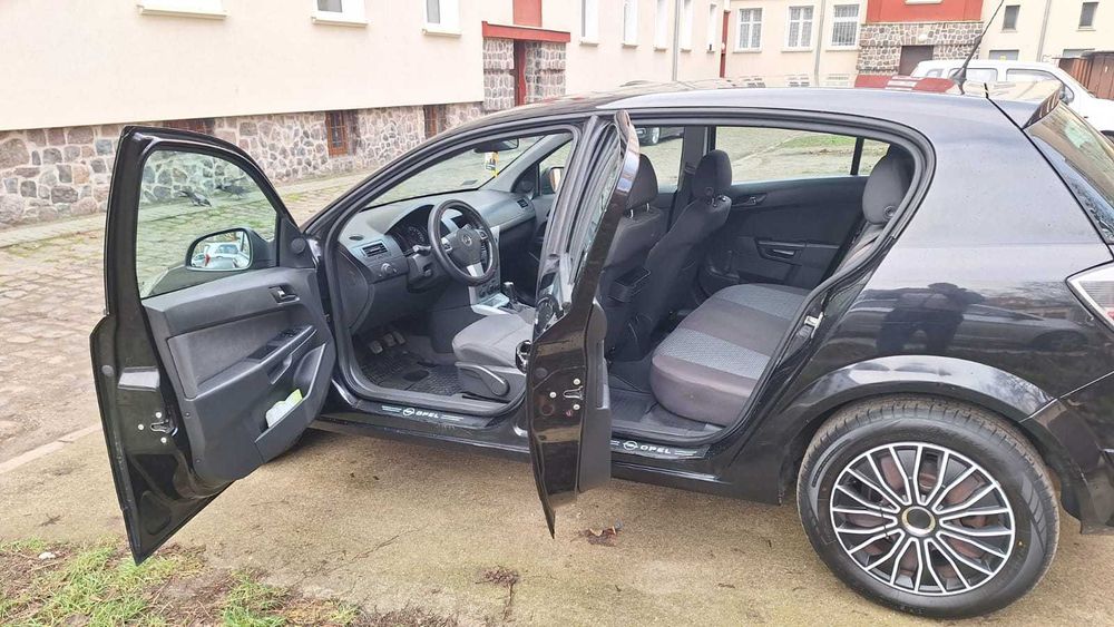 Opel Astra H 1.3 CDTI 2010r