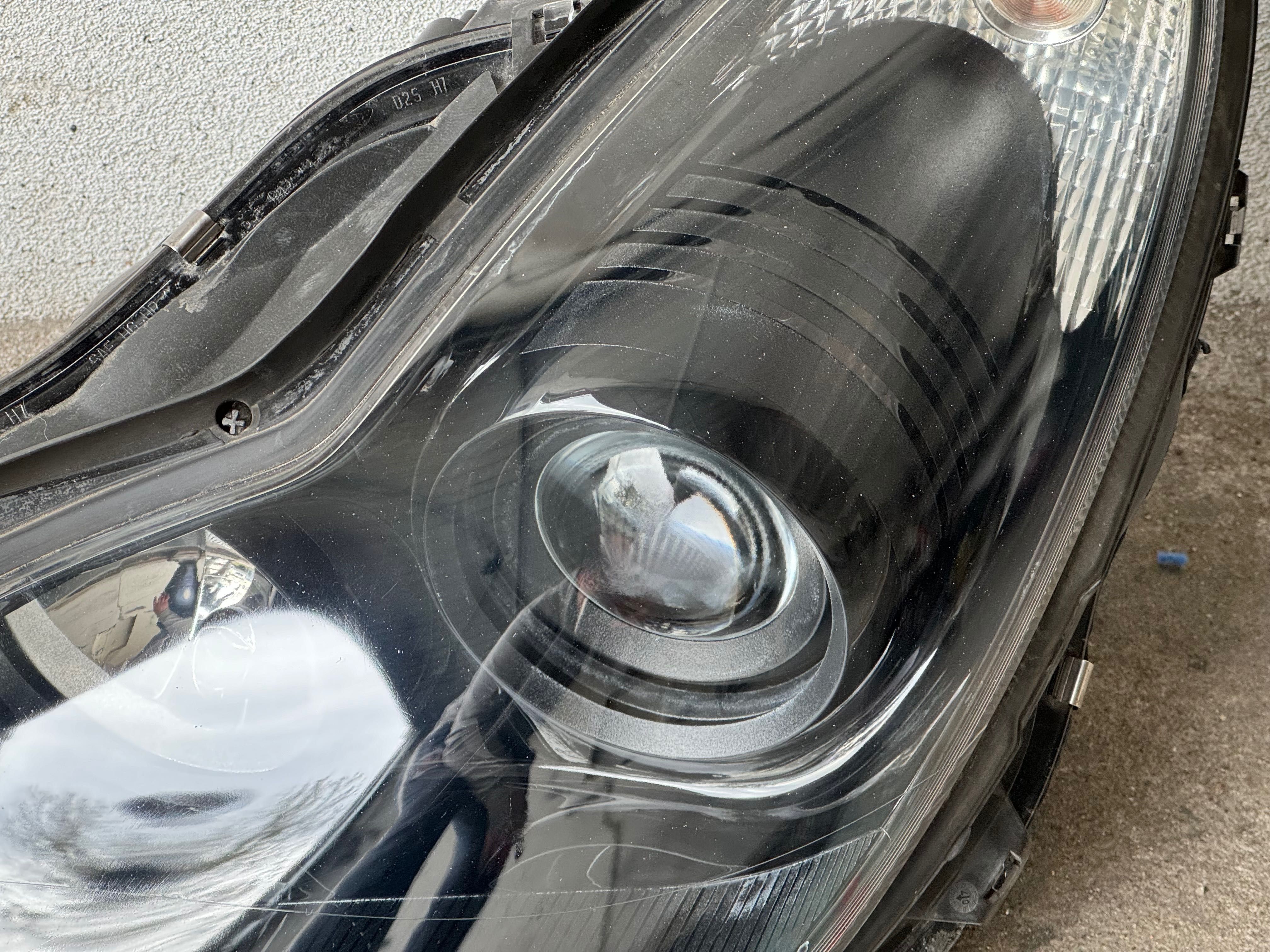 Lampy przednie Mercedes CLS w219 AMG xenon skrętny EU cale igła kpl
