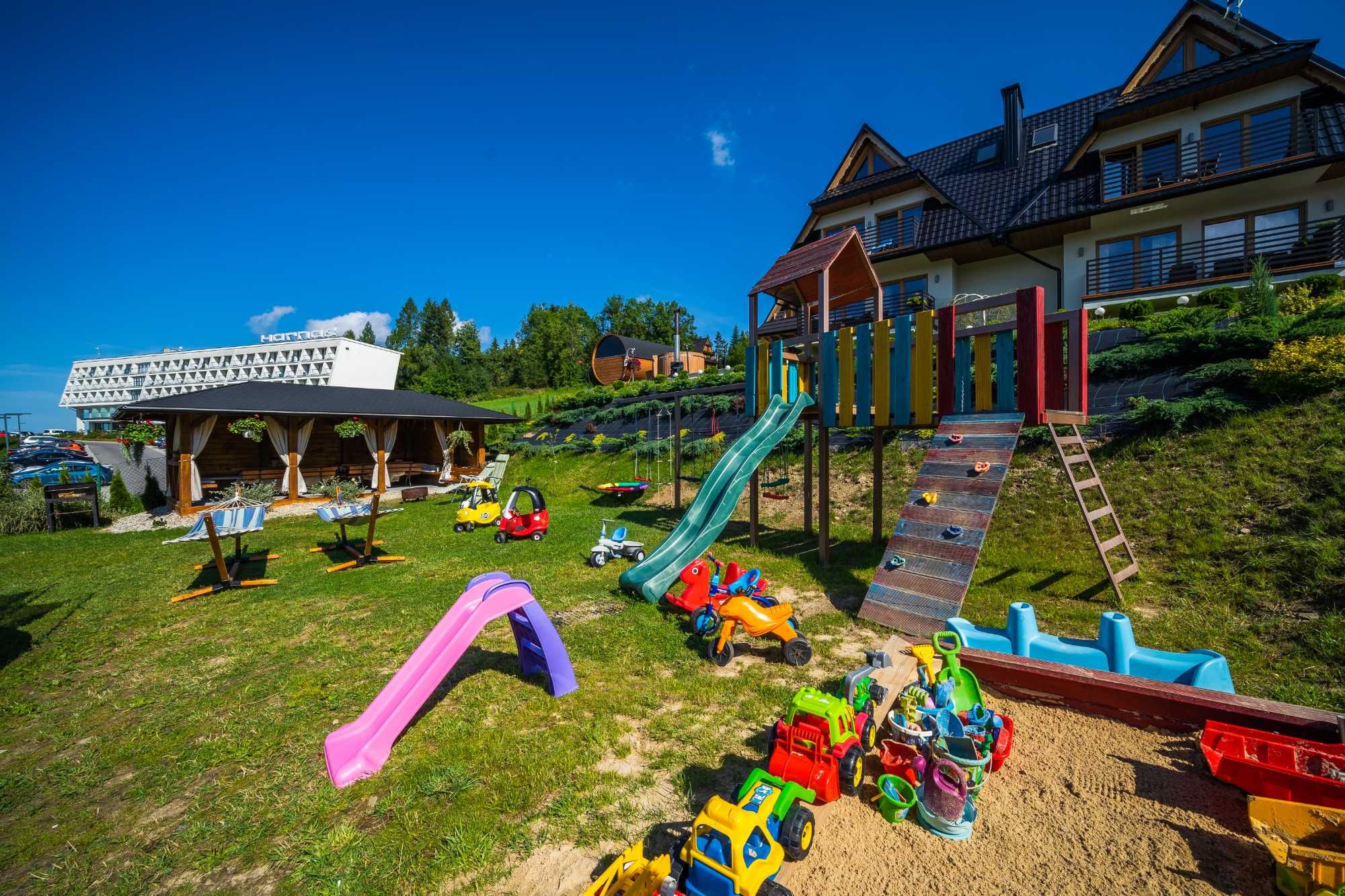 Domki-Apartamenty 4 min na Termy, widoki na Tatry, sauna i ruska bania