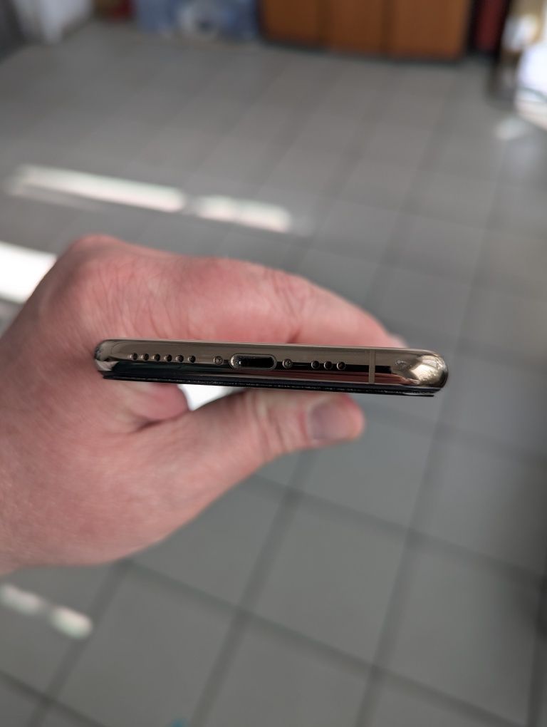 Iphone XS 256 гб неверлок