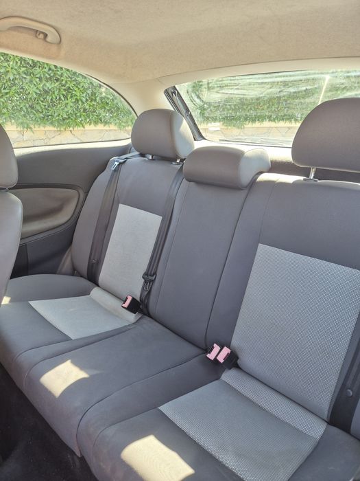 Seat Ibiza 1.2 2005 • 216.000 km • Bom estado