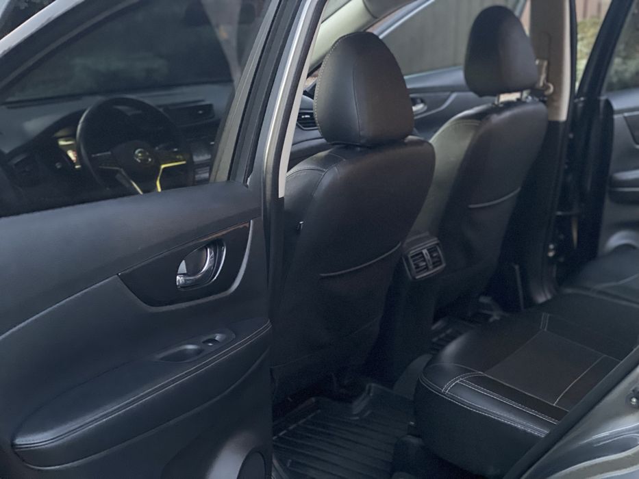 Nissan Rogue в отличном состоянии !