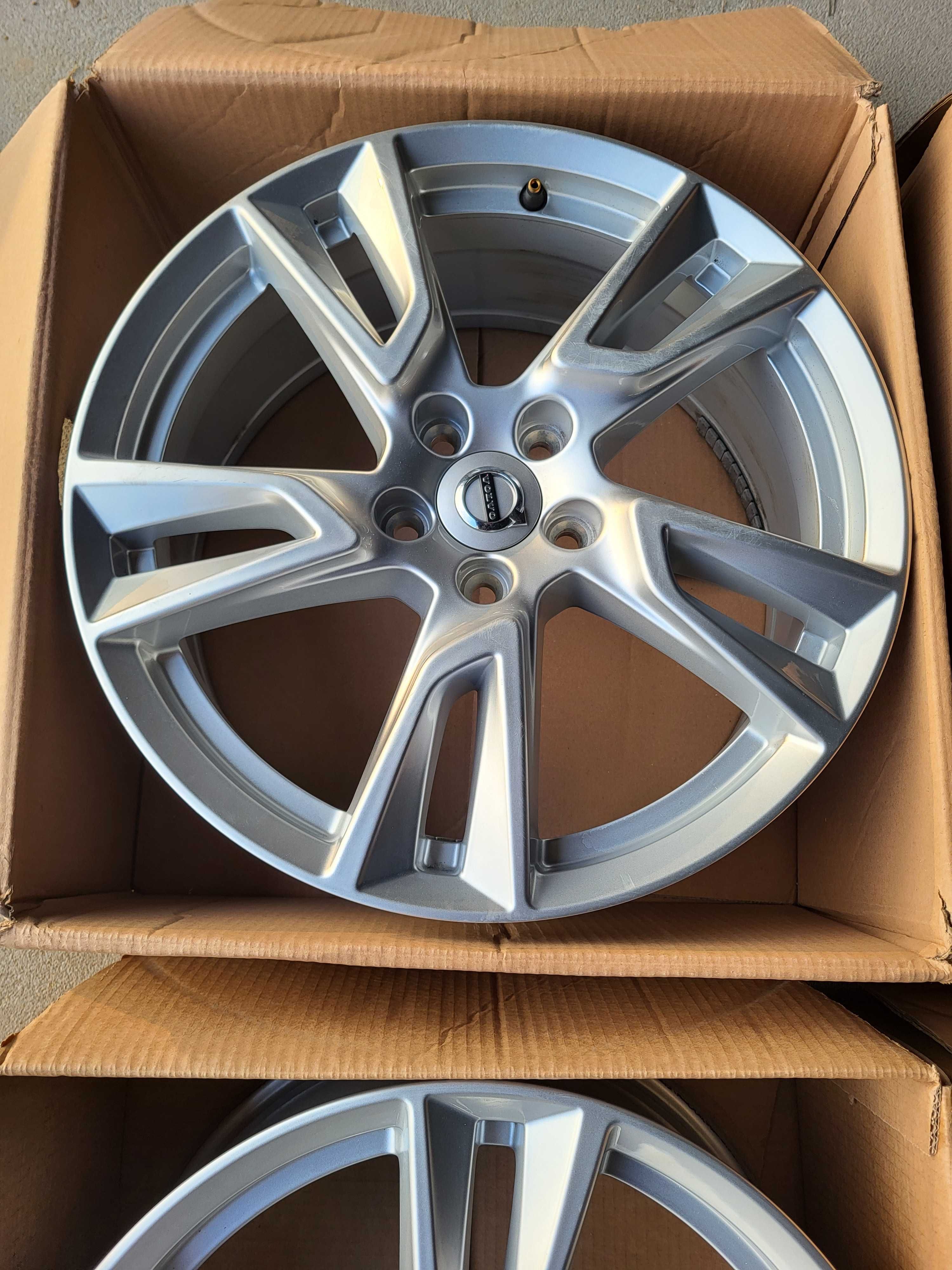 [452] Oryginalne Felgi aluminiowe VOLVO 18 Cali 5x108 XC40 XC60 ! !