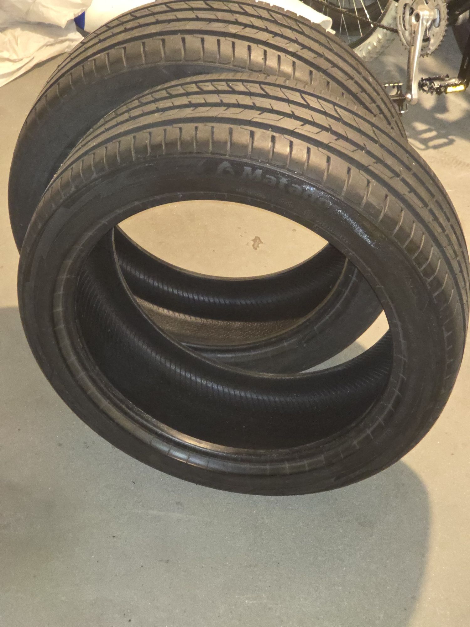2 szt Opony letnie Matador Hectorra5 225/45/18 DOT0623  8mm
