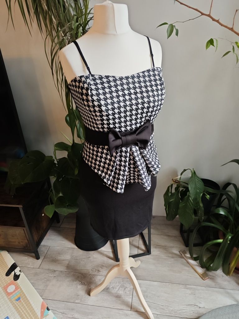 Sukienka w pepitka z baskinką elegancka weselna komunijna retro vintag