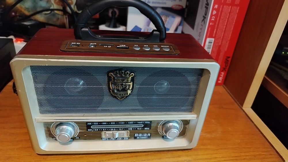 Radio Retro MEIER M-108BT