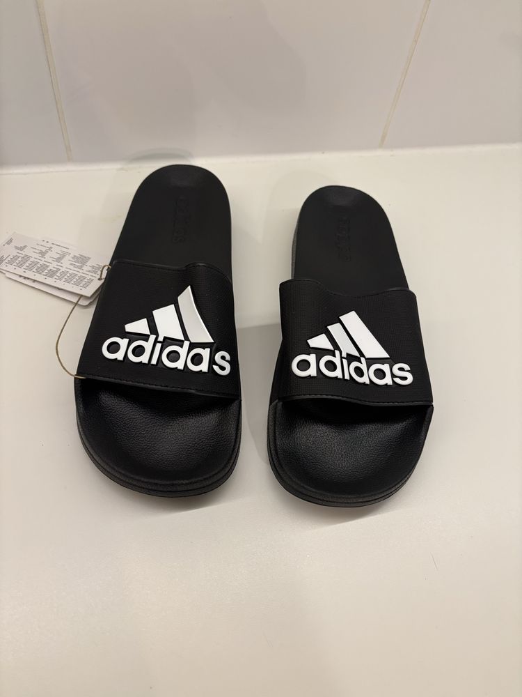 Klapki adidas new 44/45 casual Classic