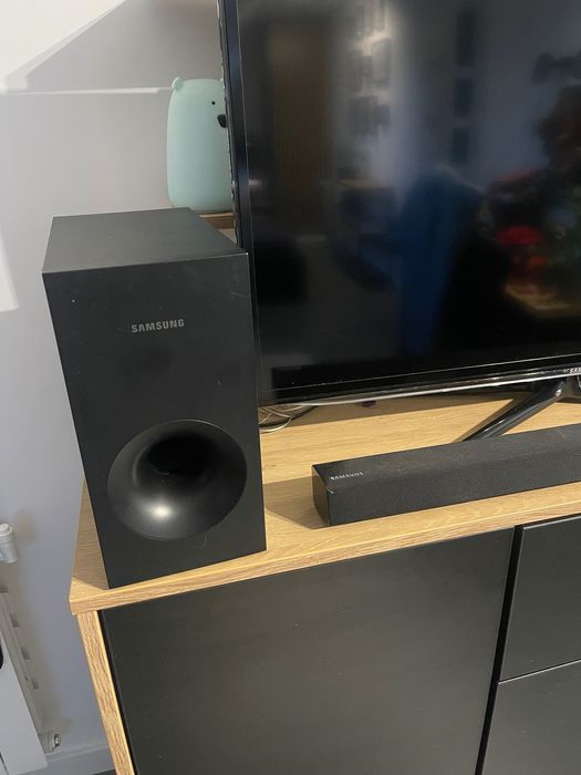 Tv led Samsung 40 cali i kino domowe