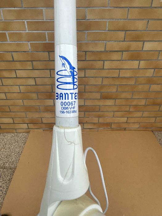 Radio VHF Navicom RT750